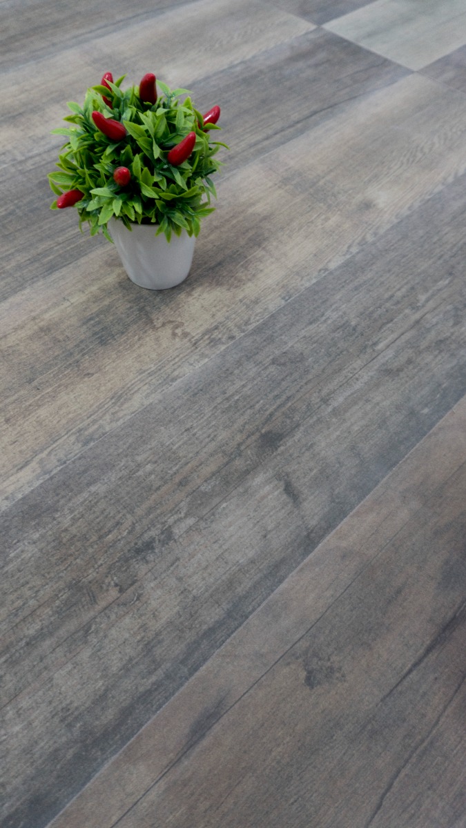 dsc03392.jpg Malbec Porcelanico - Rectificado - Image 1