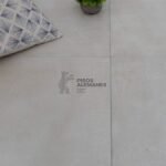 Recoleta Off-White 62 cm x 62 cm - Porcelanato Elizabeth Rectificado Esmaltado