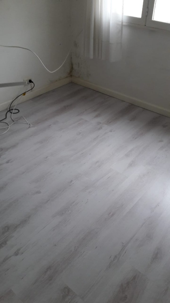 roble_blanco_sku_17418_kronotex_oferta_1__xrjuub1px42zzv08.jpg Roble Blanco D-2951 Dinamic - Flotante Kronotex - Image 1