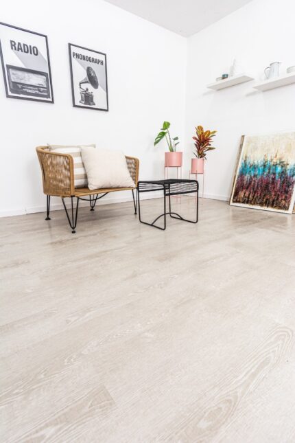 Surinda 2207 - Piso Vinilico SPC