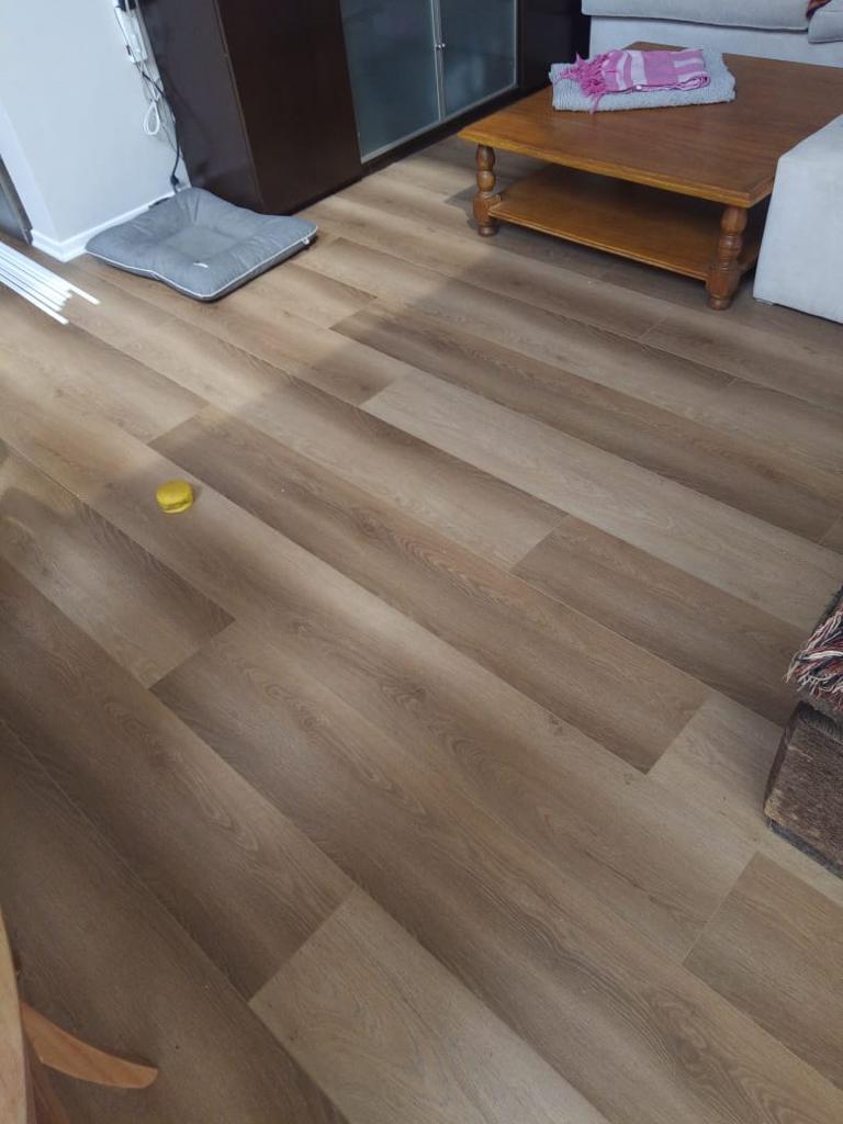 whatsapp_image_2021-04-19_at_19.38.51.jpeg Roble Orleans - Piso Vinilico SPC - Image 1