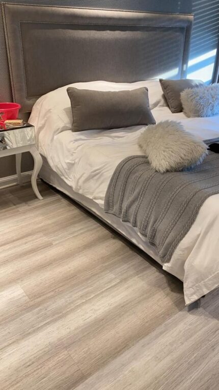 Poligus 2205 - Piso Vinilico SPC