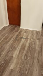 Silver Pine 8888 - Piso Vinilico SPC 4 mm - Image 2