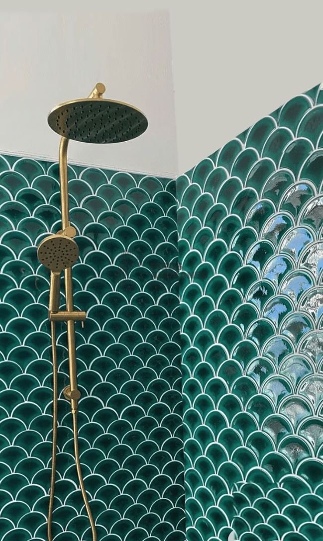 fish-scale-amazon-green-amb Mosaico Fish Amazon Green 297 x 273 mm - Image 1